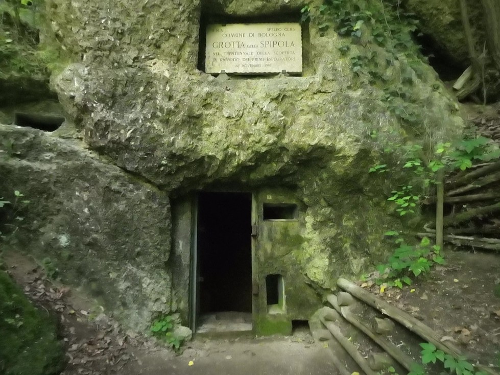 Grotta della Spipola